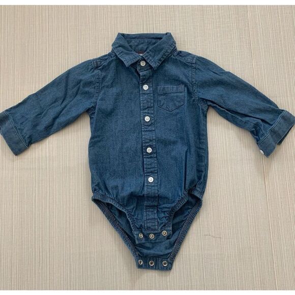 Carter's denim button up bodysuit 9 months EUC - Picture 1 of 9